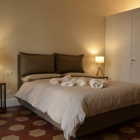 Palazzo Pignatelli Hotel Napoli Bagian luar foto